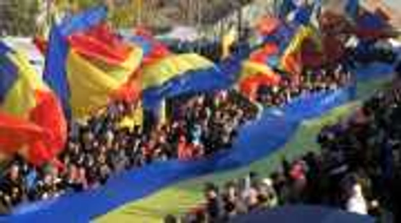 Tricolorul va fi în centrul atenţiei pe toată perioada manifestărilor de la Alba Iulia