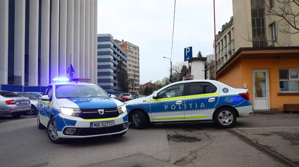  Scenele terifiante într-un magazin din Craiova. O femeie a fost bătută de doi bărbați până la leșin. „Se mișca prea încet”