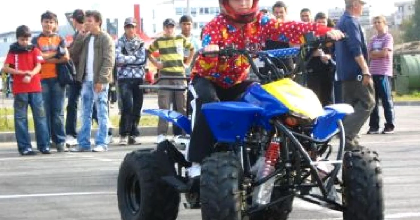 Piteşti: Maşini „tunate” şi ATV-uri pe două roţi în Piteşti