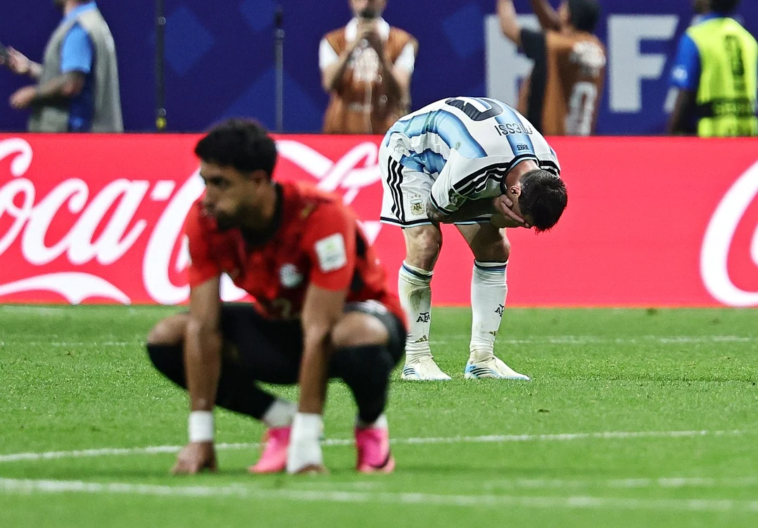 Egiptenii au acuzat eliminarea, Messi nu și-a putut stăpâni emoțiile (Foto: EPAImages)