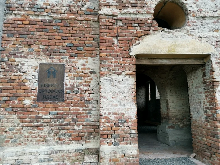 Biserica ortodoxă de la Nadăş a renăscut FOTO Ş.Both