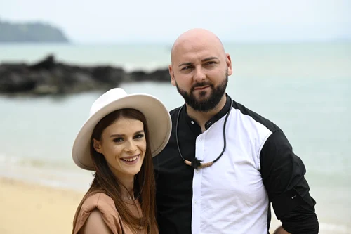 Teodora si Alexandru Marcu Insula iubirii insarcinata fetita (2) jpg