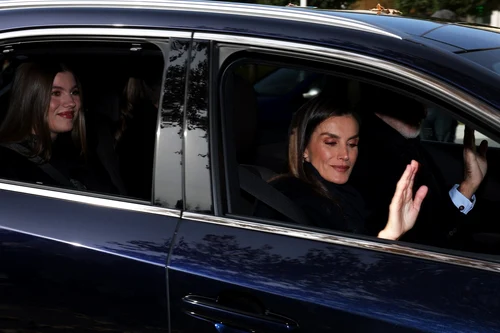 Infanta Sofia și Regina Letizia la aniversarea de 50 de ani de monarhie în Spania. FOTO: Profimedia