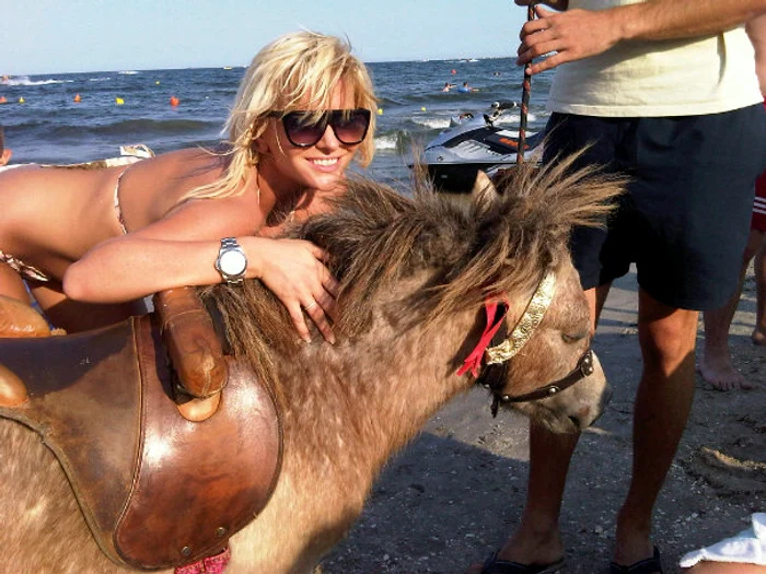 Delia, mare iubitoare de animale simpatice