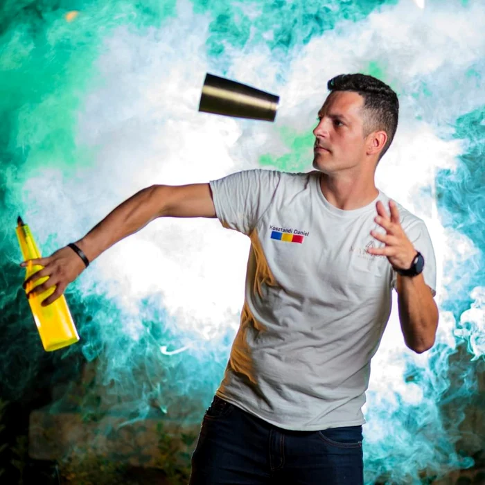 Daniel este și un barman de succes FOTO arhivă personală