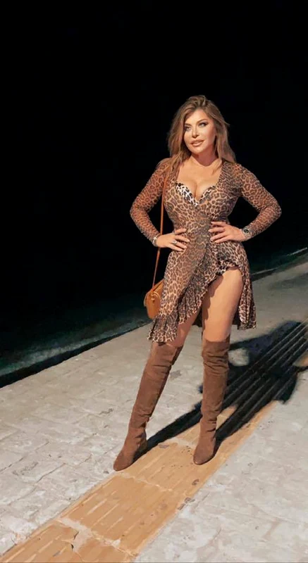 1 loredana groza sexy 2 jpg jpeg