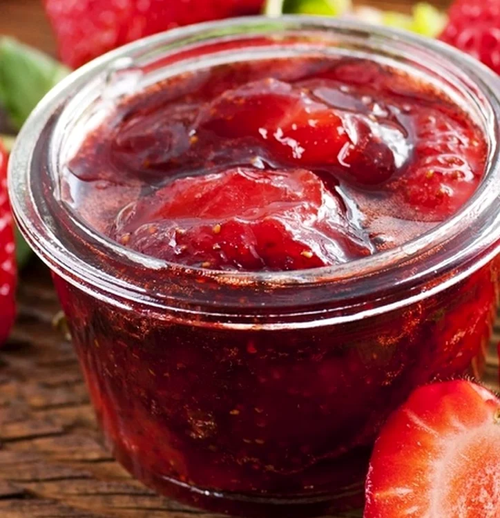 Dulceata de capsuni in stil clasic jpeg