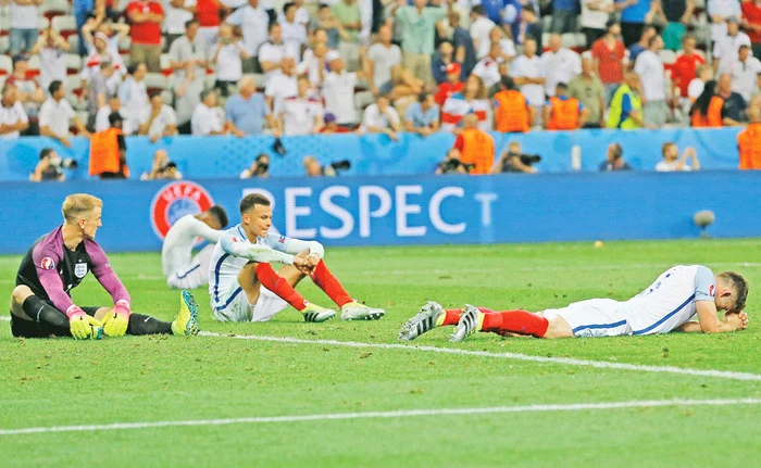 
    Islandezul Sigthorsson s-a aruncat în braţele iubitei  