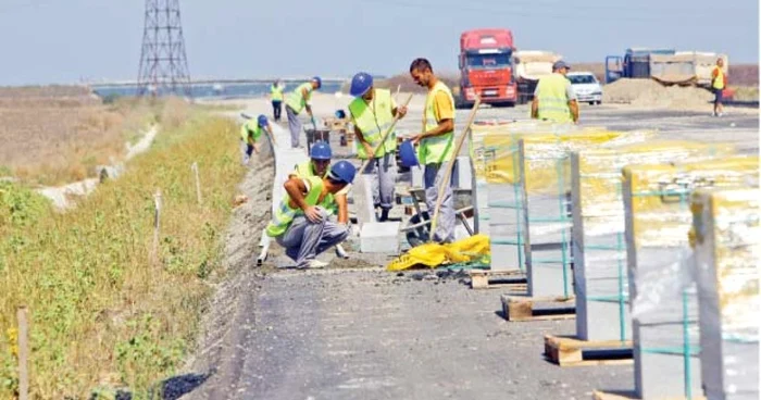 Autorităţile au prostul obicei de a începe multe proiecte, termină rapid banii, creează arierate, iar apoi, când sunt aleşi alţi primari sau vine alt Guvern, se pornesc alte investiţii fără a fi terminate primele