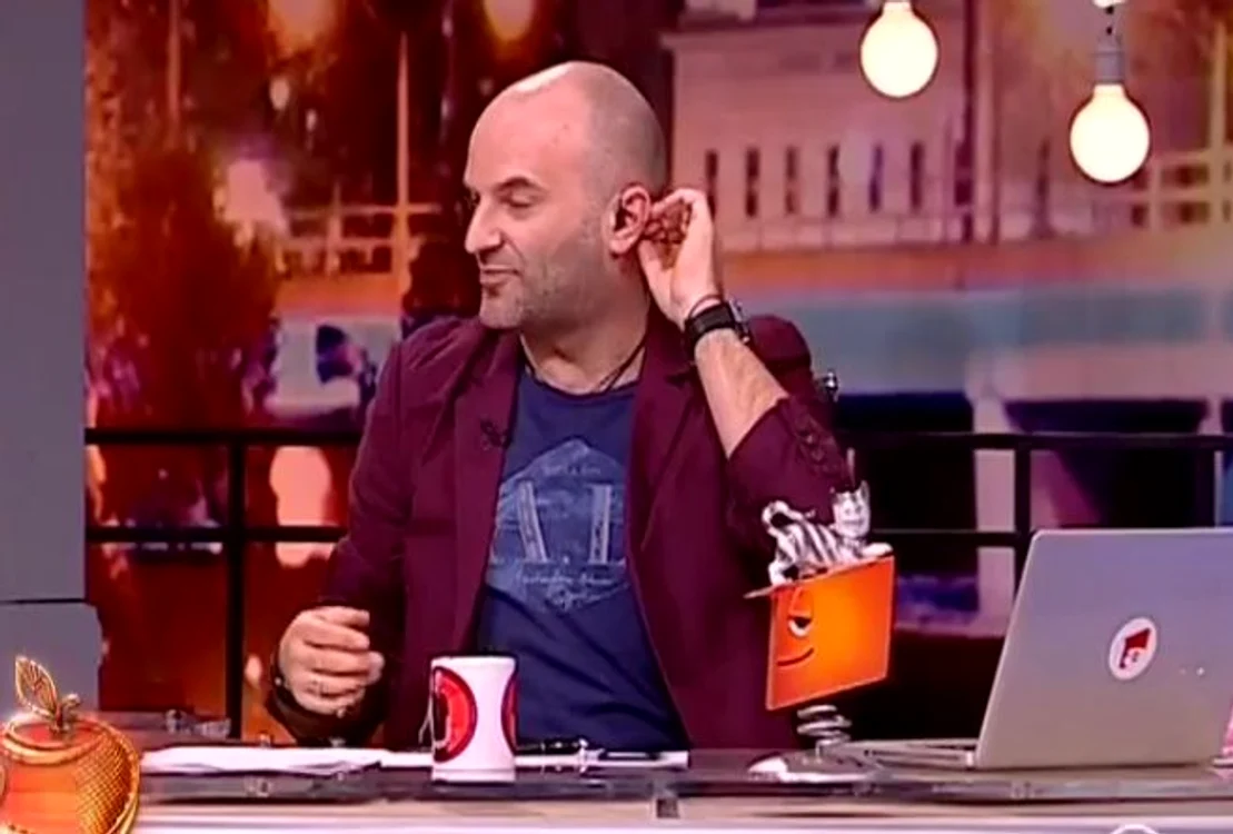 Dan Capatos a purtat perucă roz ca să pară femeie. Barba l-a dat de gol (captură Antena 1)