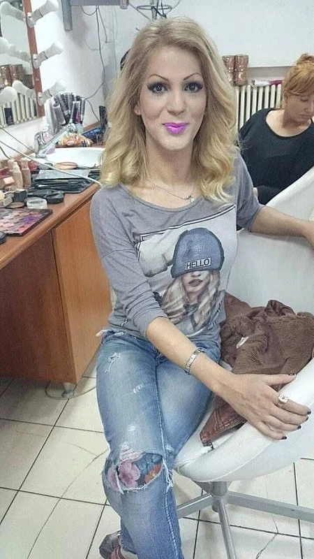 Naomy, cântareața transgender a murit / Sursa: Facebook