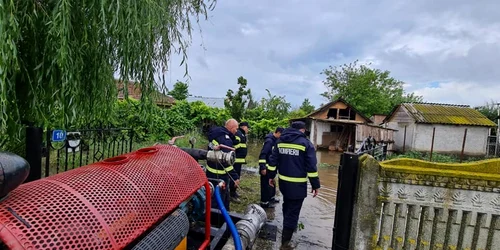 calarasi inundatii in comuna dragalina foto isu calarasi