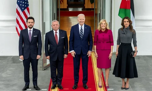 Regina Rania, Regele Abdullah si Printul Hussein al Iordaniei la Casa Alba cu Joe Biden si Jill Biden Casa Alba (1) jpg