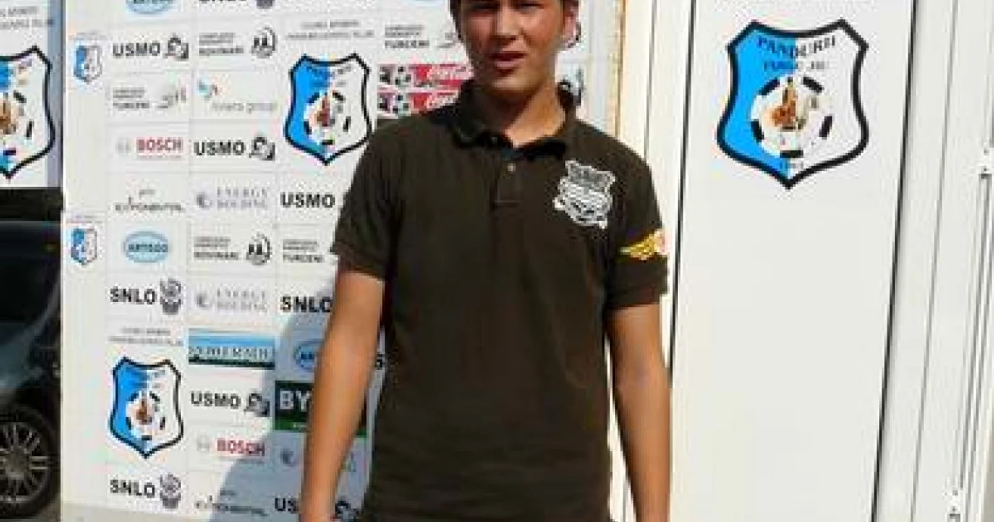 Târgu-Jiu: Vlad Andriucă, prins între fotbal, facultate şi arbitraj