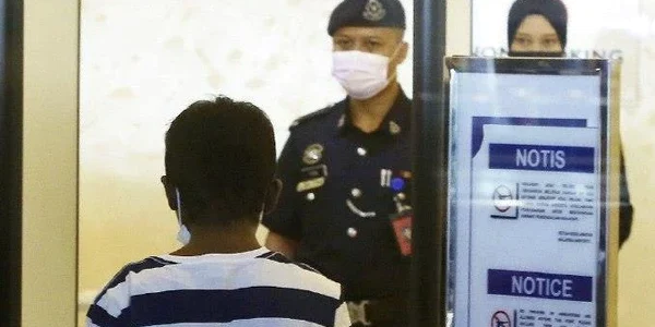Copilul din container New Straits Times webp