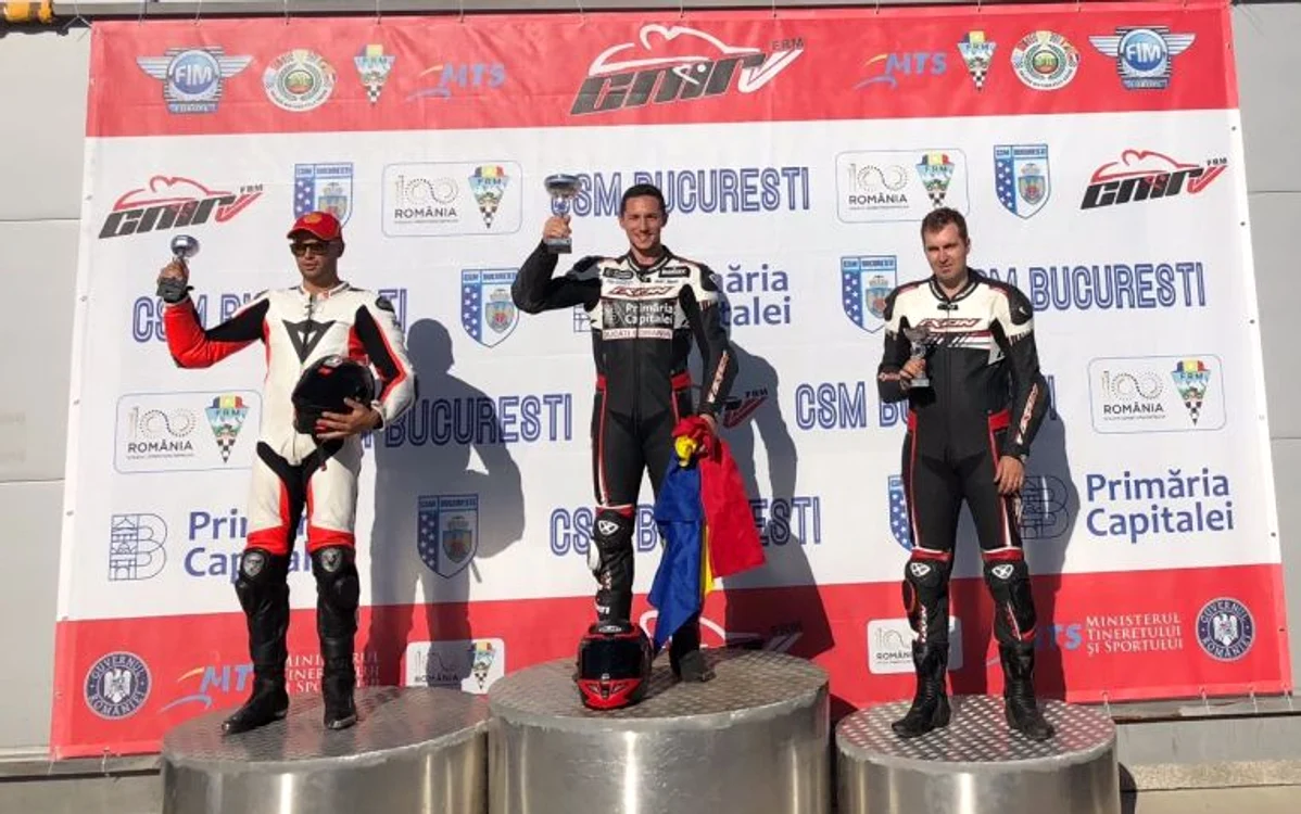 
    Robert Muersn, pe cea mai inalta treapta a podiumului la Campionatul European  