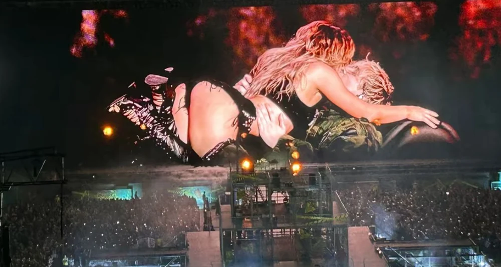 Scandal uriaș în Rusia după show-ul rapperului Egor Creed: „Cabaretul Diavolului” și acuzații de vulgaritate