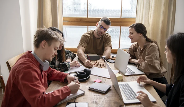 Generația Z FOTO: Freepik