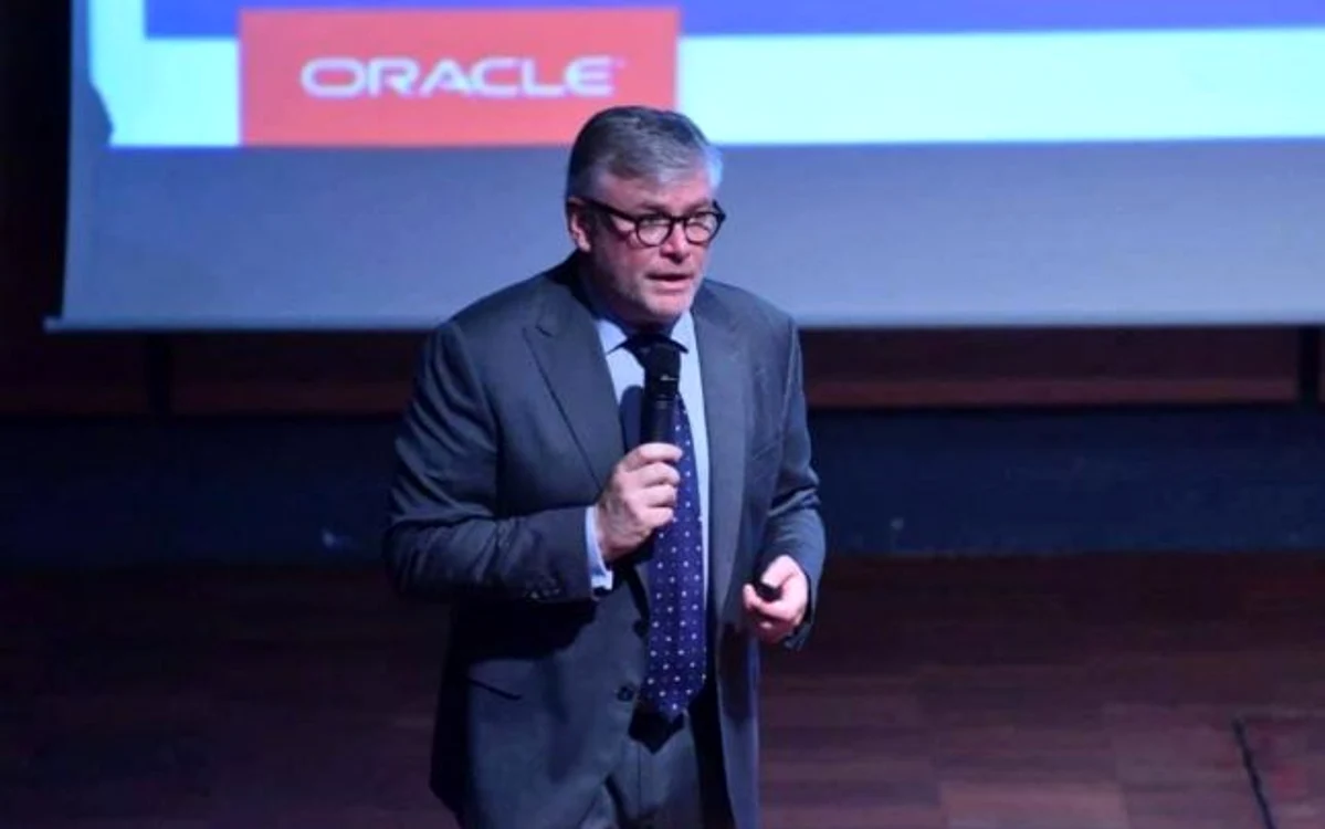 
    Directorul Oracle România, acuzat de DNA de luare de mită în formă continuă Sursa foto: adevarul.ro  