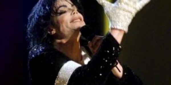 Katherine Jackson şi Debbie Rowe au decis să ţină copiii departe de tatăl lui Michael Jackson