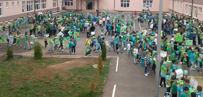 Activitatea finală din cadrul proiectului se constituie într-un semnal de alarmă adresat întregii comunităţi referitor la protejarea pădurilor şi evitarea defrişării necontrolate