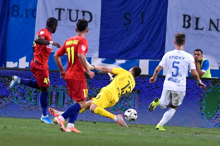 
    Congolezul Tsoumou a dat golul victoriei la Craiova  