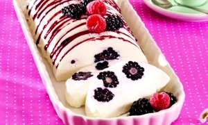 sarlota cu zmeura si mure 580x400 0 jpeg