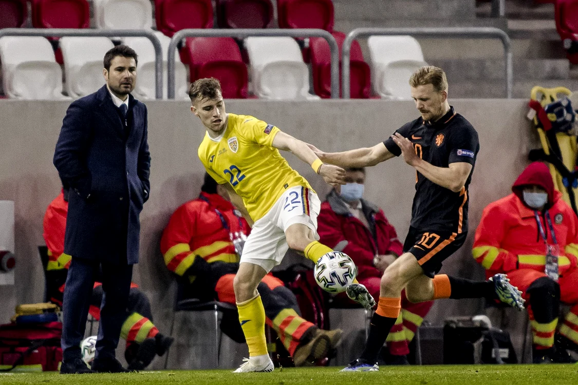
    Adrian Mutu a părăsit Europeanul în faza grupelorFOTO: Sportpictures.eu  