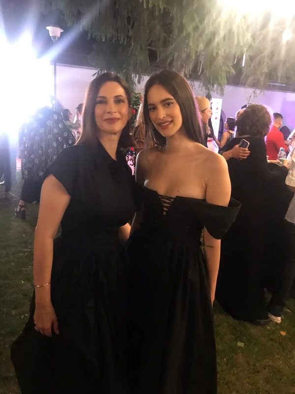 Eva Zaharescu este o tânără superbă