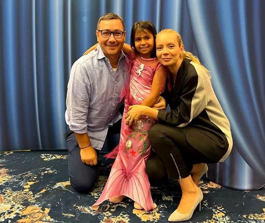 Maria, fetița adoptată de Daciana și Victor Ponta. Sursă: Facebook