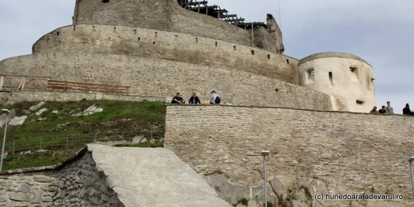 cetatea devei