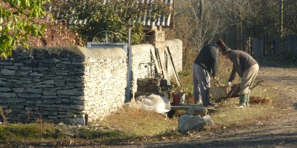 sat piatra 
