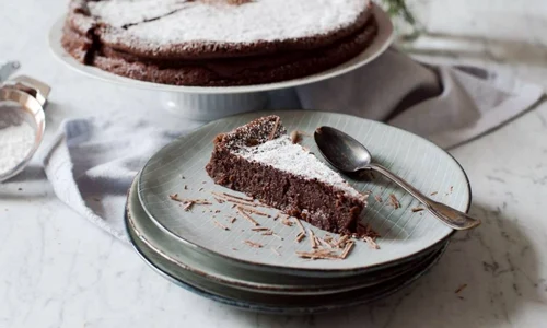 Tort de ciocolata fara faina jpeg
