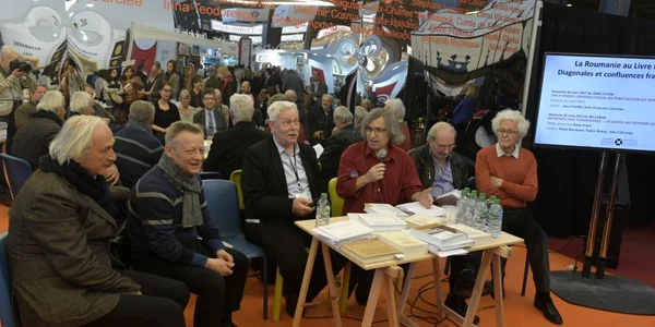 Salonul de carte de la Paris FOTO Mihai Cratofil / ICR