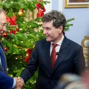 Nicuşor Dan s a întâlnit cu Sir George Iacobescu FOTO FB Nicusor Dan jpg