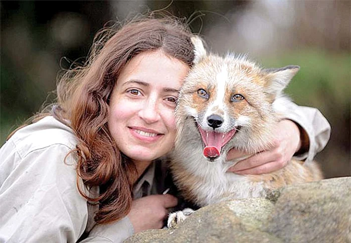 Emma şi vulpeaFoto AP