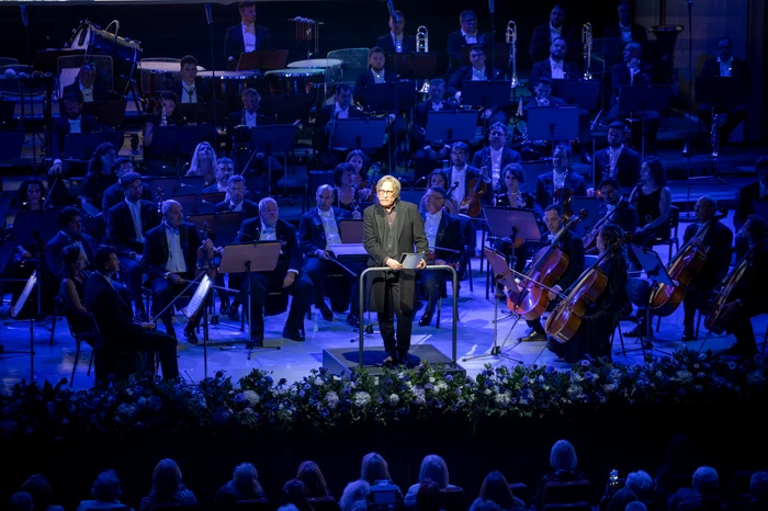 2 Copy of 20250824 Concert Deschidere AlexDamian 01530 jpg