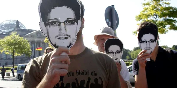 sustinere Edward Snowden FOTO Reuters
