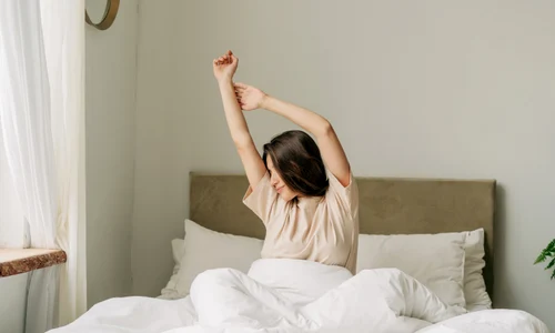 pa_femeie_shutterstock 2168923781 jpg