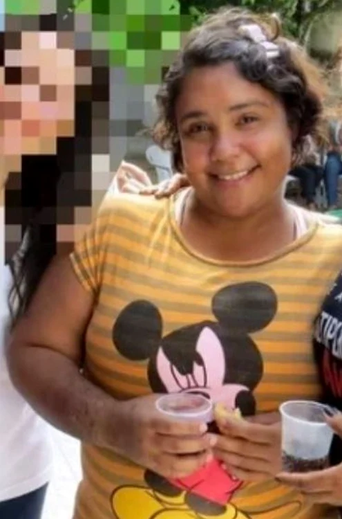 Amanda a reușit să convingă mai multe persoane că e copil (Foto: capturi video)