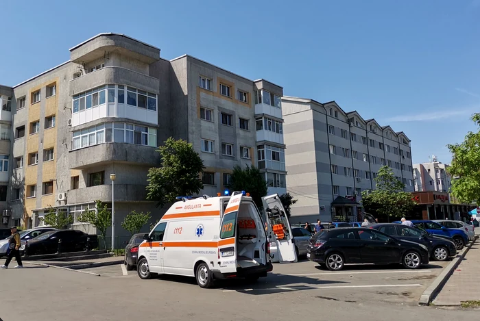 Victima a fost transportată la spital FOTO: A.M.