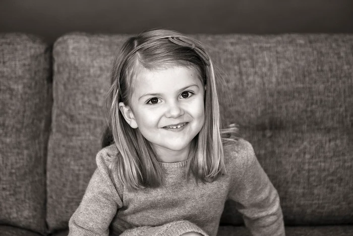 Estelle viitoarea regina a suediei jpeg