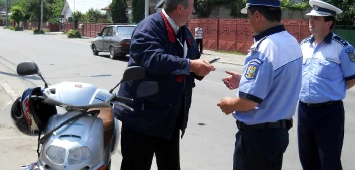 Poliţistul a fost rănit în timpul programului foto arhivă