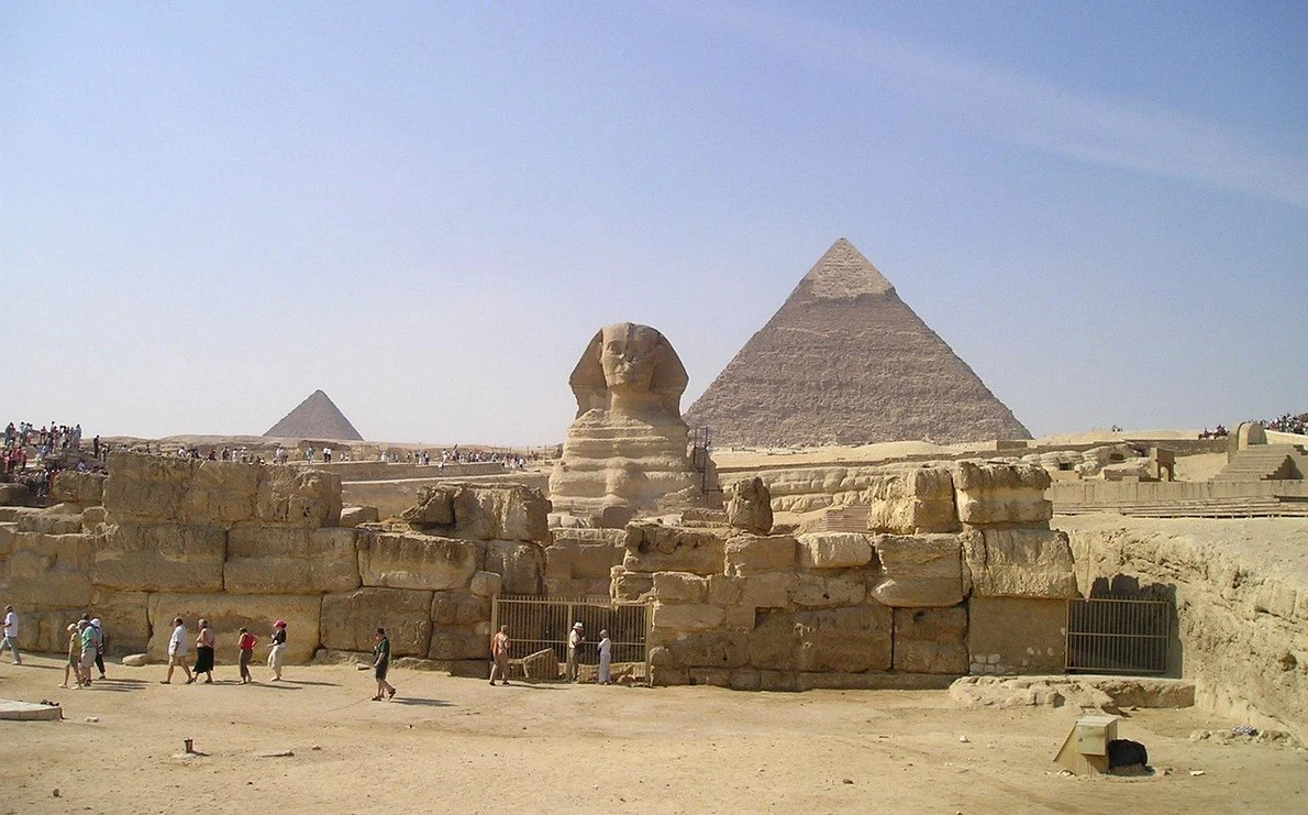 Sfinxul și Marea Piramidă din Giza (© Pixabay)