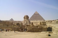 Sfinxul și Marea Piramidă din Giza (© Pixabay)