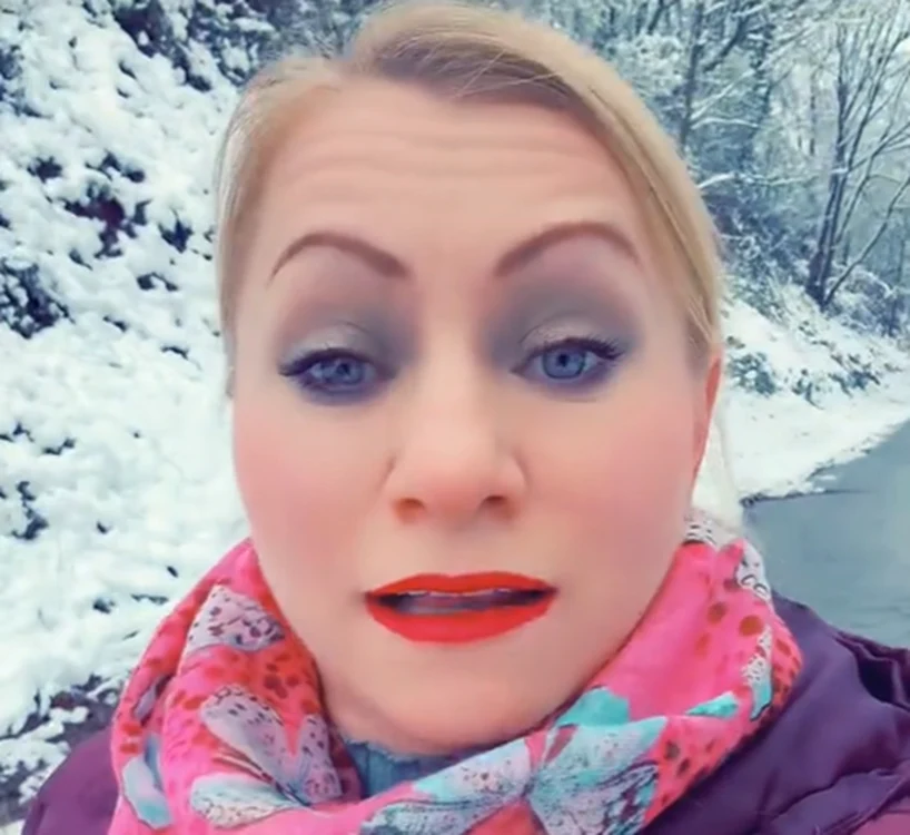 Românca a vorbit despre situația ei pe TikTok / foto: TikTok