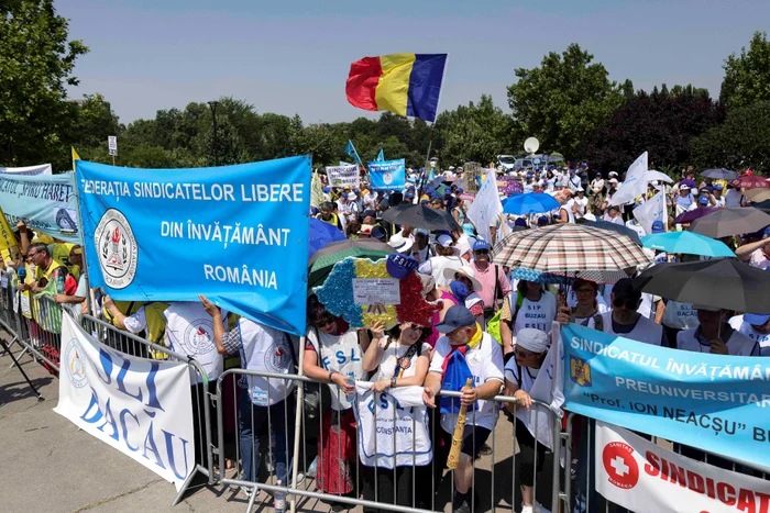 Nemulțumirile românilor s-au amplificat pe fondul măsurilor fiscale. FOTO: Inquam Photos/Octav Ganea