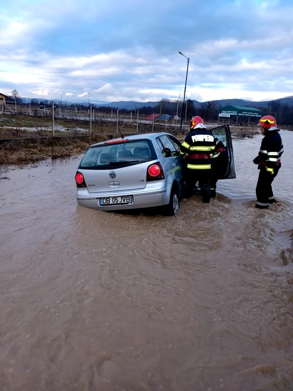 Inunadtii în Dâmboviţa. FOTO
