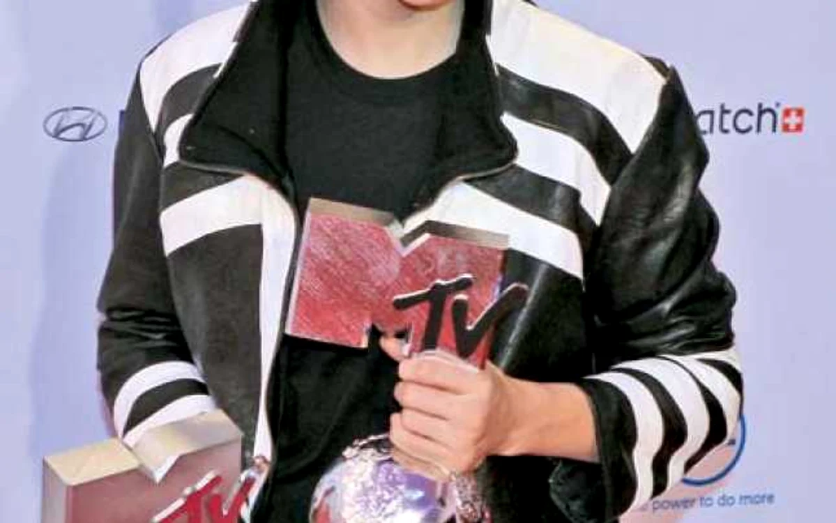 Justin Bieber a plecat acasă cu două trofee Foto: AFP