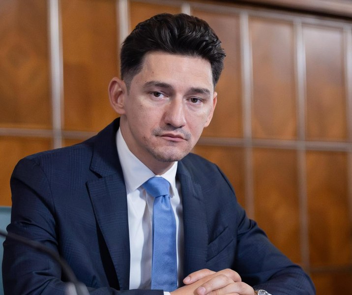 Un fost subaltern al Dianei Buzoianu la Mediu, numit consilier de stat la Cancelaria prim-ministrului Luca Niculescu